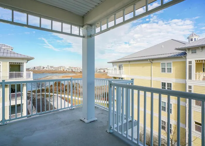 Sunset Island Luxury 3br Unit – Free Linen Package * Ocean Stadt