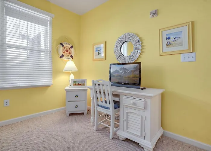 Sunset Island Luxury 3br Unit – Free Linen Package * Ocean Stadt